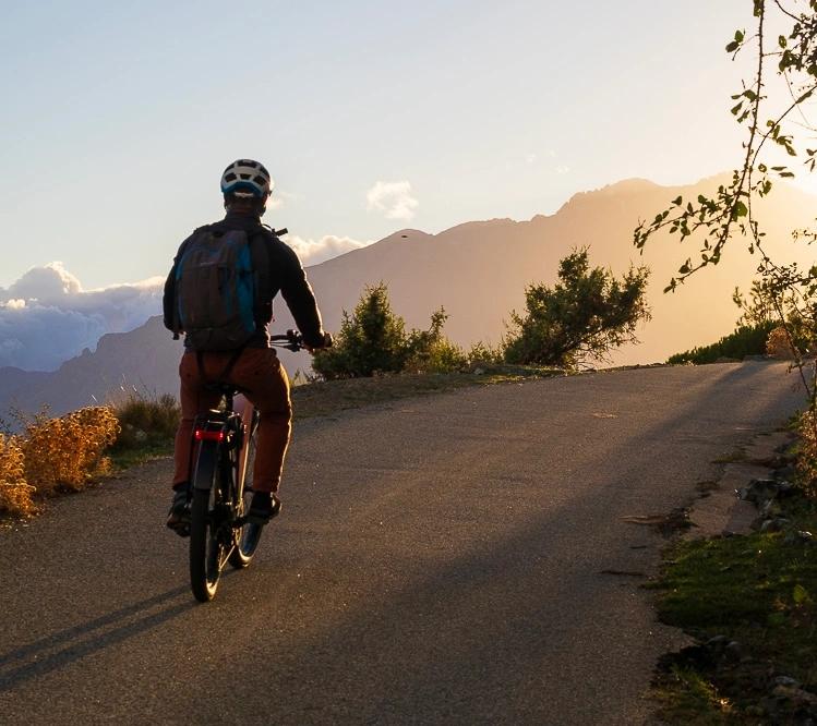 Activité vélo en plein centre Corse